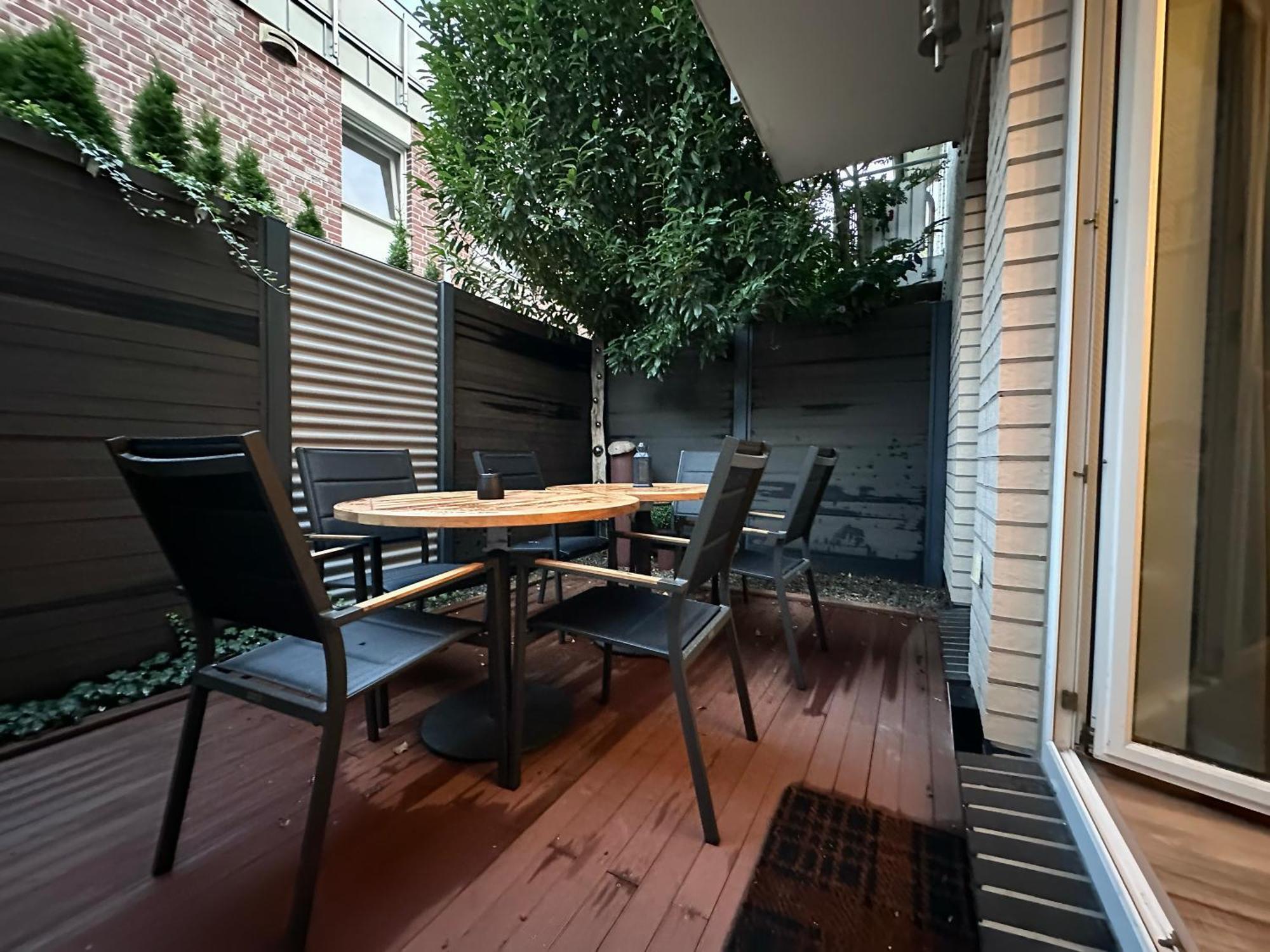 Luxx Downtown - Design-Apartment Zentral Im Ort Bad Zwischenahn Exterior photo